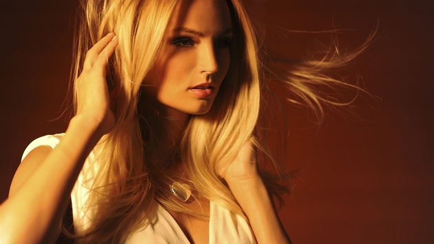 MISS POD LUPOU: �eská Miss Earth Tereza Fajksová