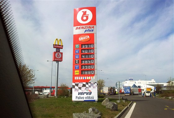 Benzina, Rudná u Prahy