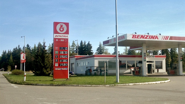 Benzina, ár nad Sázavou