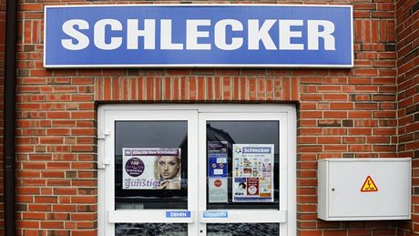 Zavená prodejna drogerie Schlecker v nmeckém Hamburku