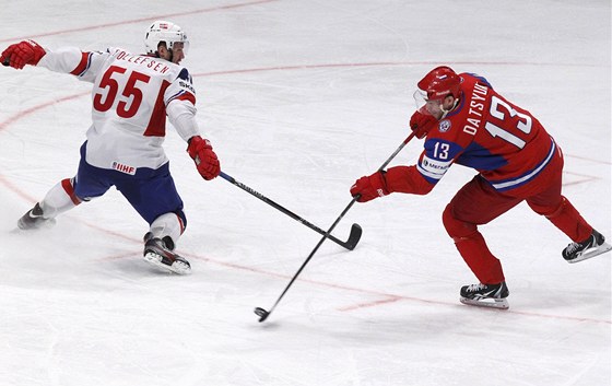 RUDÉ KÍDLO. Ruský útoník Pavel Dacjuk, který v NHL nastupuje za Detroit Red