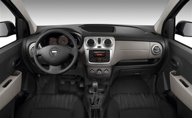 Poklad pro velkou rodinu. Dacia Lodgy je jediným autem svého druhu