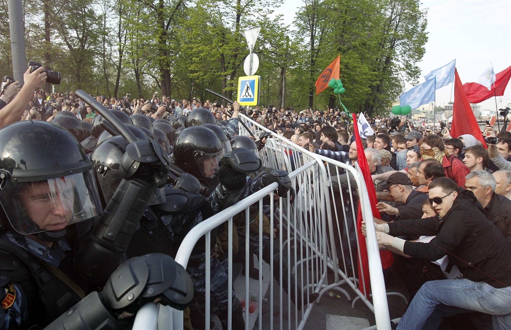 ABR42fd04_75MOS24_RUSSIA_PROTESTS_CLASHES_0506.JPG