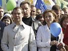 Dosluhující ruský prezident Dmitrij Medvedv i jeho pedchdce a nástupce