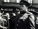 Ruský generál V. K. Zajonkovskij 10. kvtna 1945 na námstí v Náchod.