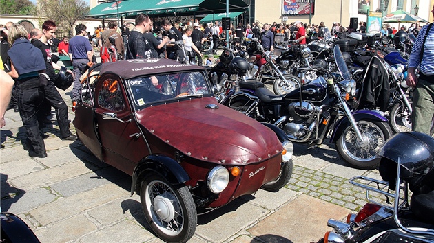 Svátek práce byl pro bikery z Plzn neoficiálním zahájením letoní motorkáské sezony.