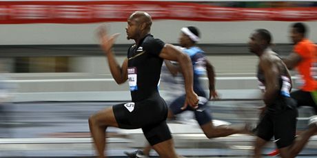 Jamajský sprinter Asafa Powell na trati stometrového sprintu pi Diamantové