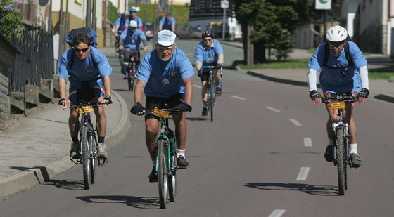 Úastníci závodu Cyklo Glacensis