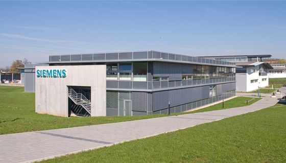 Továrna koncernu Siemens v Trutnov.