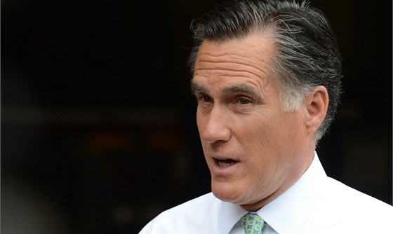 Mitt Romney ml podle výpovdi nkterých spoluák na stední kole ikanovat