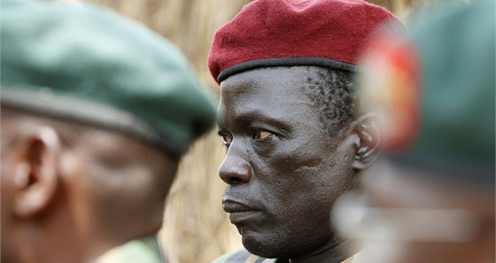 Konyho dstojník Caesar Acellam se nejspí vzdal ugandské armád sám (13.