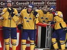 SMUTEK TRE KRONOR. védové se estnácti hokejisty z NHL v domácí hale Globen...