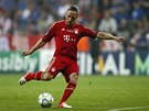 Frank Ribery z Bayernu Mnichov pi steleckém pokusu ve finále fotbalové Ligy