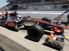 ZA ÚSPCHEM. Jenson Button z týmu McLaren pi tréninku na Velkou cenu