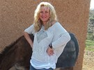 Vendula Au Svobodová v Maroku - na jednom z výlet obdivovala osla. 