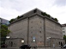 Nadzemní bunkr stojí v centru Berlína kousek od známého Friedrichstadtpalastu.