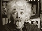 Kvta Fialová coby Albert Einstein v kalendái Promny 2010 