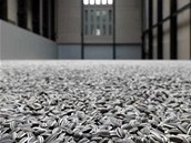 Aj Wej-wej vystavil v londýnské Tate Modern slunečnicová semínka z porcelánu