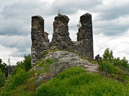 Ve zíceninách hradu Andlská hora na Karlovarsku se natáela Balada pro...