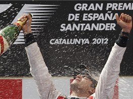 GEJZÍR EXTÁZE. Pastor Maldonado po svém prvním vítzství ve formuli 1.