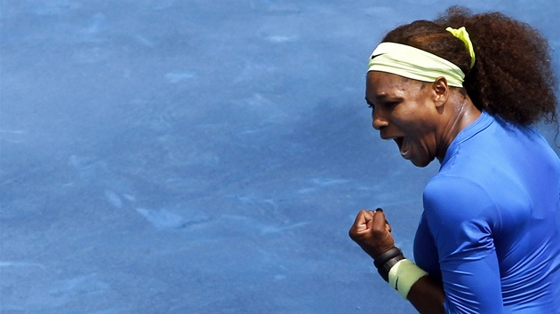 VÍTZNÝ EV. Serena Williamsová kií radostí poté, co se jí podailo zdolat v
