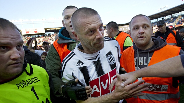 Poprvé po vyhazovu ze Sparty na Letné. Jarní zápas s eskými Budjovicemi...