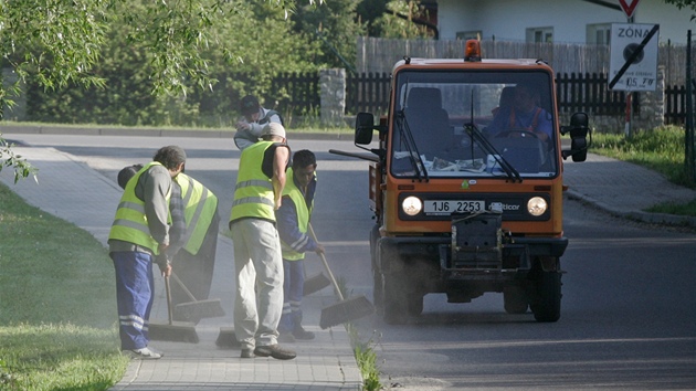 Čistění silnic v jihlavských ulicích