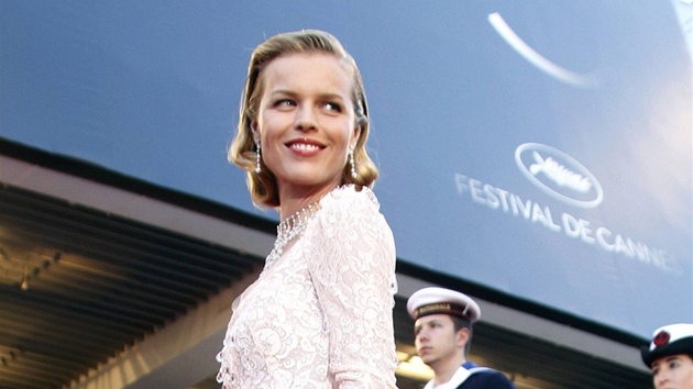 Eva Herzigová na festivalu v Cannes (2012)