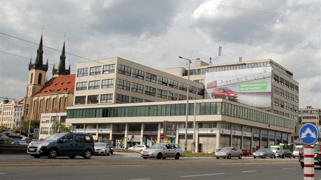 V budově bývalých Elektrických podniků v Praze - Bubenči sídlilo dlouhá léta Kulturní centrum Vltavská.