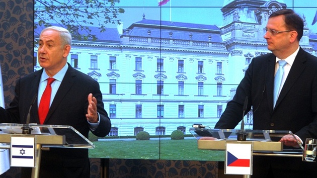Petr Ne�as a Benjamin Netanjahu na tiskovce v rámci izraelské náv�t�vy v Praze