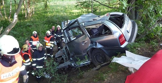 Tragická nehoda, pi ní zemeli tyi lidé, se stala v ásti Hrádku nad Nisou