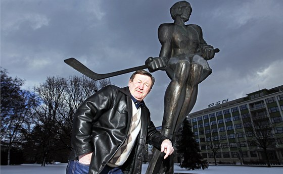 PARDUBICKÁ IKONA. Vladimír Martinec momentáln zastává v hokejovém klubu funkci éftrenéra.