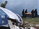 Britt vyetovatel prohledvaj trosky zcenho letadla v Lockerbie (23....