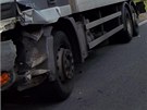 Tragická sráka dvou nákladních aut a kody Octavia u Holic (22. kvtna 2012)