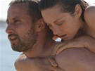 Matthias Schoenaerts a Marion Cotillardová ve filmu Rust and Bone(díve Rez a...