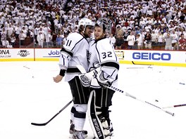 JSOT HVZD. Brank Jonathan Quick a Ane Kopitar z Los Angeles slav postup