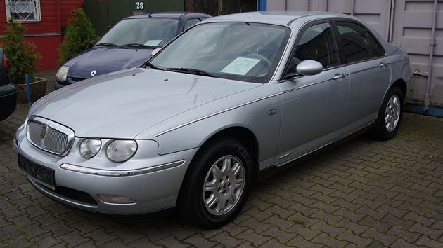 Na pohled moc hezký Rover 75 z nmeckého autobazaru ve Wegbergu ml prasklé