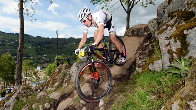 Biker Jaroslav Kulhavý na cest ke druhému místu v závod SP ve francouzském La