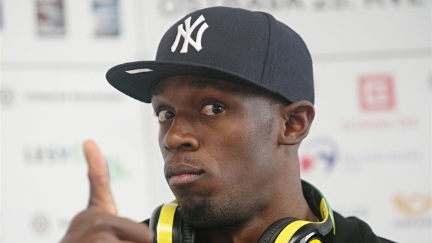 Usain Bolt hý�il na tiskové konferenci v Ostrav� dobrou náladou.