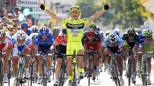 KRÁL 18. ETAPY. Radující se Andrea Guardini vítzí v etap na Giro d´Italia.