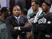 Doc Rivers, trenr Bostonu Celtics, a jeho mui jsou roztrpen ze zvru