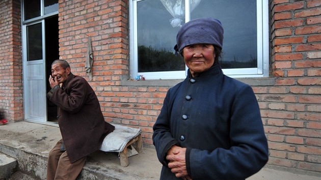 �ína p�emý�lí, jak podpo�í svou ekonomiku. V minulosti investovala peníze do