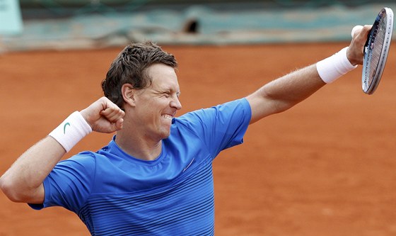 JO, DOKÁZAL JSEM TO! eský tenista Tomá Berdych se raduje z postupu do