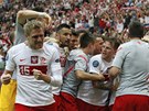 POLSKÉ OSLAVY. V 17. minut Poláci oslavili první gól v ecké síti. V popedí