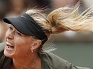 NASAZENÍ. Maria arapovová v osmifinálovém utkání Roland Garros proti Kláe