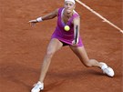 TAKHLE BY TO ASI LO. Petra Kvitová v semifinálovém zápase Roland Garros.