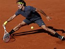 TAKHLE ASI NE. Roger Federer v semifinálovém utkání Roland Garros proti Novaku