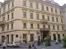 Praha oprav dm, stojc na mst rodnho domu spisovatele Franze Kafky na...