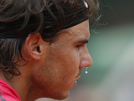 panlsk tenista Rafael Nadal v semifinlovm duelu Roland Garros s krajanem
