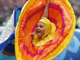 KVTINKA. Jedna z tanenic bhem slavnostního ceremoniálu na varavském...